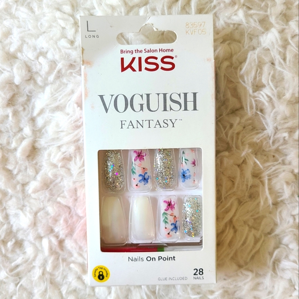 🌻🆕️ kiss • voguish fantasy nails